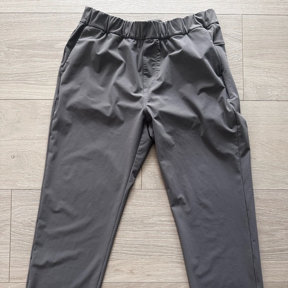 Vuori Pants - Vuori Miles Ankle Pant - Chia
